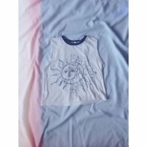 ⛔️SOLD⛔️ Brandy Melville Graphic Crop Top