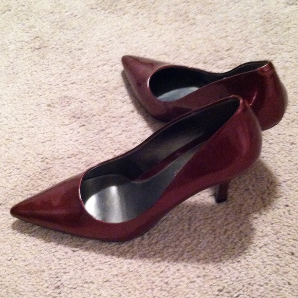 Worn it twice fairly new - Picture 2 of 4