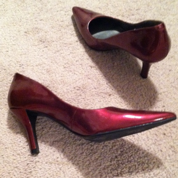 Worn it twice fairly new - Picture 3 of 4