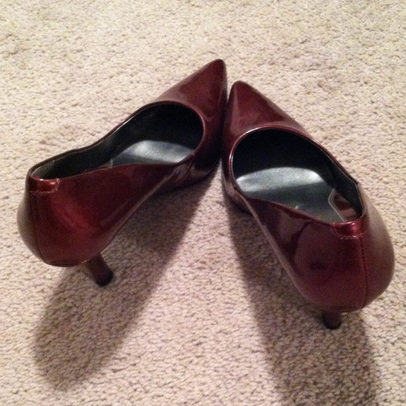 Worn it twice fairly new - Picture 4 of 4