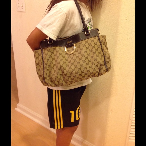 🎁Authentic Gucci🎁 SOLD😊 - Picture 4 of 4