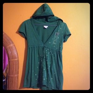 Hooded American Eagle Outfitters green shirt