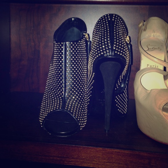 Giuseppe Zanotti Shoes - Giuseppe Zanotti Alien Open Toe booties