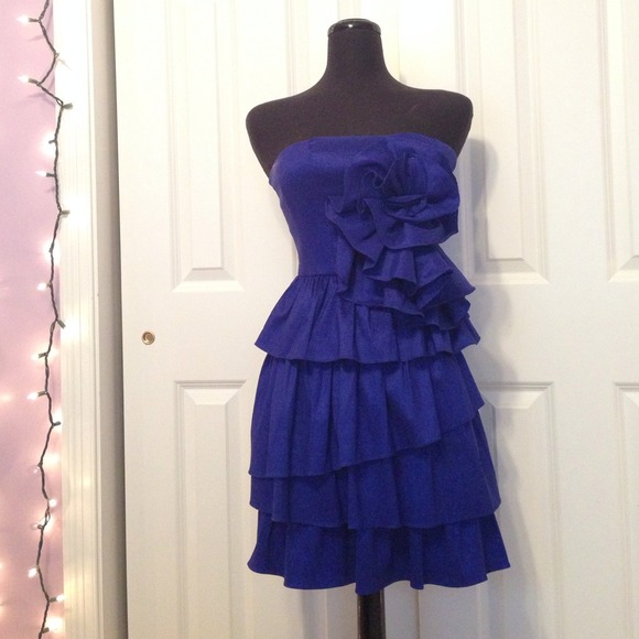 Blue dress
