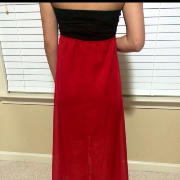 Red and black hi-lo sequin dress - Picture 2 of 3