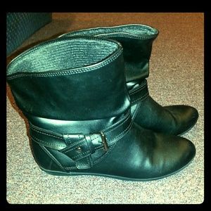 💟 FINAL: Black buckle boots