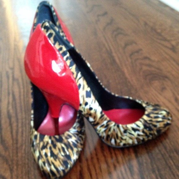 Betsy Johnson pumps!
