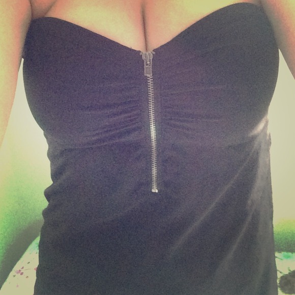 LIMITED TIME SALE! Black strapless front zip dress