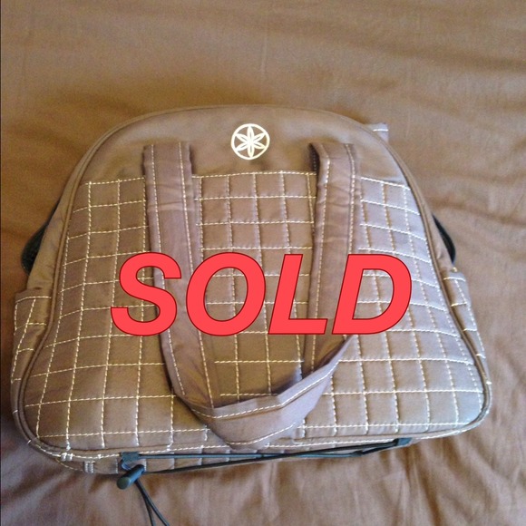 🚫Sold🚫Gaiam gym/yoga bag.
