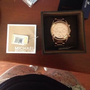 Michael Kors rose gold watch box included