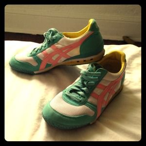 Asics!!! Onitsuka Tiger Women Sneakers!