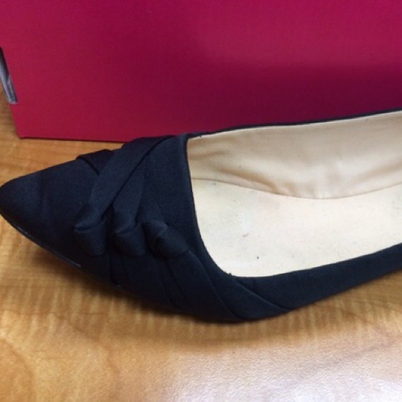 FLASH SALE⚡️⚡️ Black Shoe dazzle Flats size 5.5