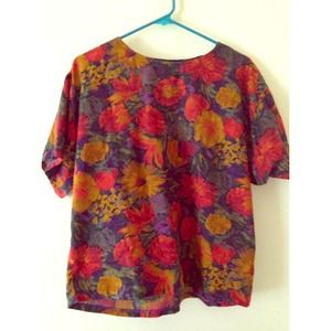 💥Vintage💥 Watercolor Vintage Floral Shirt