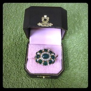 SALE!!!!! Juicy Couture - Ring with green stones