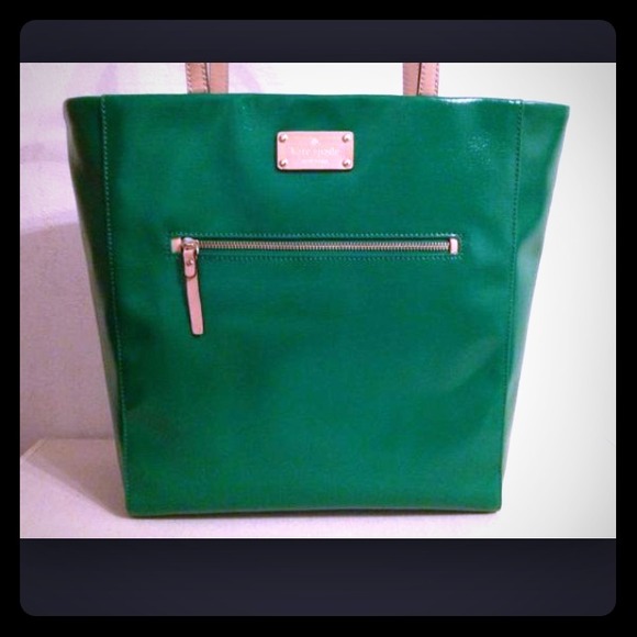 Kate spade green kerryn bag.
