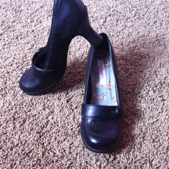Black heels