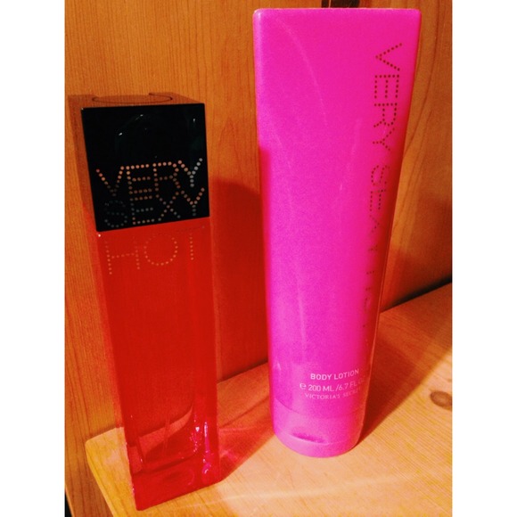 Victoria Secret VERY SEXY perfume and lotion!!!