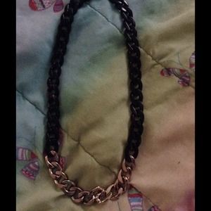 Black and Gold Link Chain ‼️💲