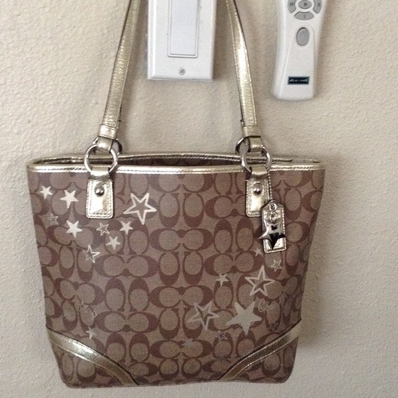 Nice coach bag clean stored in bag one use only