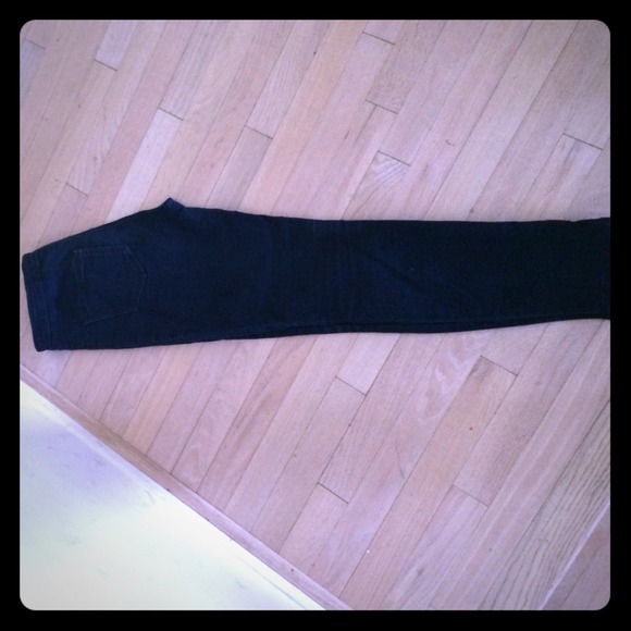 High waisted dark acid jeans.