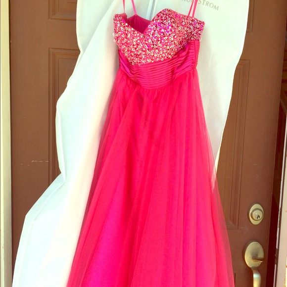 Sean Collection Prom Dress