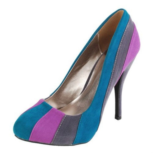Suede Colorblock Almond Toe Pumps. Fits like 7.5