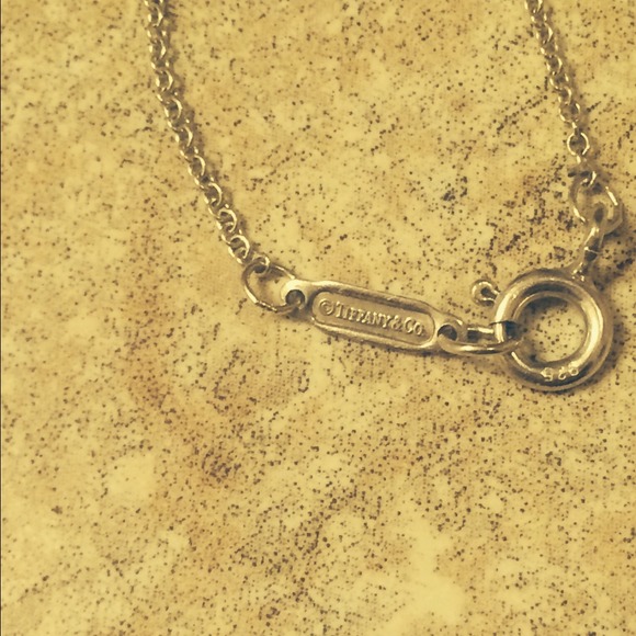 Tiffany & Co. Elsa Peretti heart necklace 90.00. - Picture 3 of 3