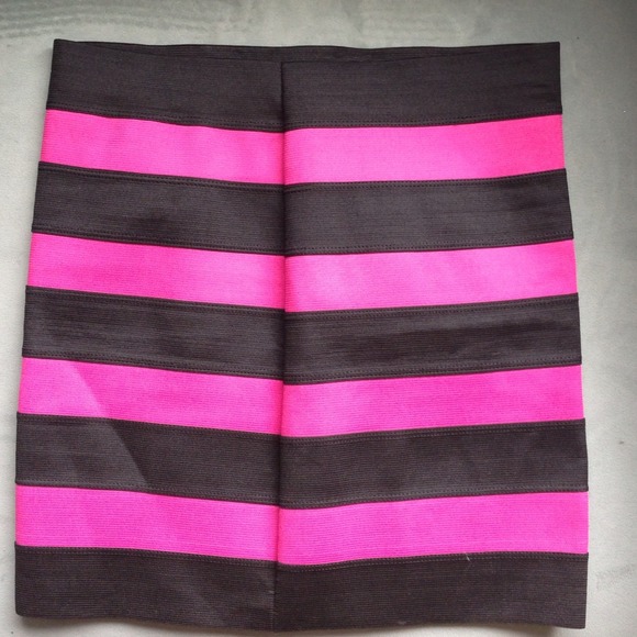 PLEASURE DOING BUSINESS Bandaged Skirt - Picture 4 of 4