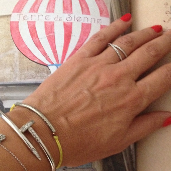 🍃🌿 Intermix Neon Thread Bracelet - Picture 2 of 3