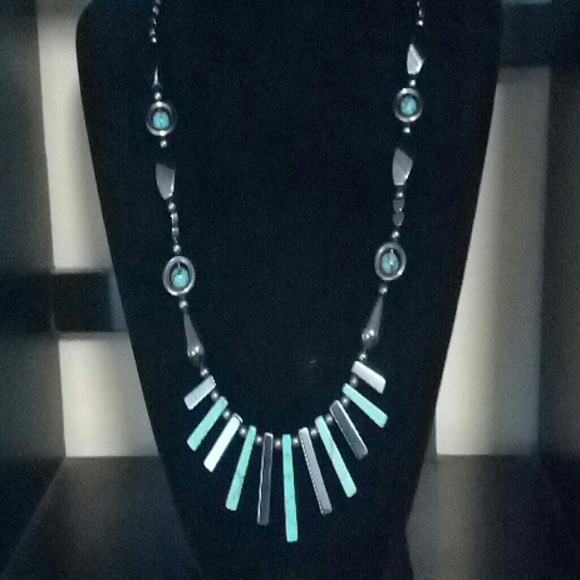 Stunning and simple  turquoise