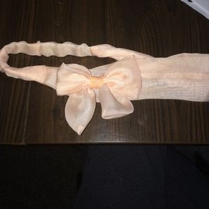 Light pink/ salmonish headband!