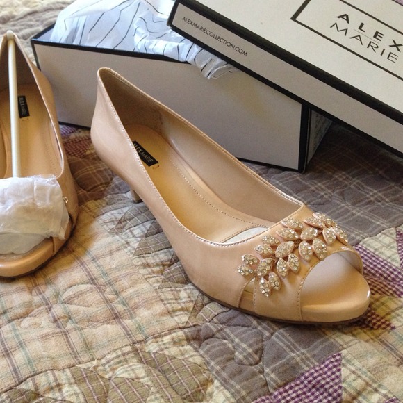 Dress shoes