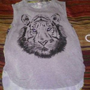 NWOT super fun tiger hi low top