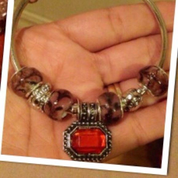 🚫SOLD🚫🎉Nice Bracelet🎉 - Picture 3 of 3