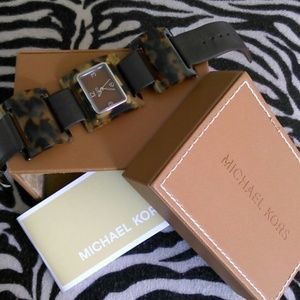 Reserved @karensglam Michael Kors Watch