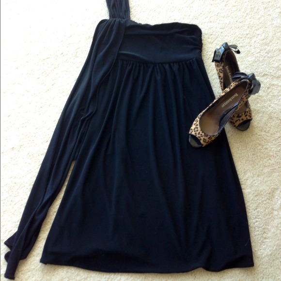 ❗️Donating Monday❗️one shoulder little black dress - Picture 2 of 3