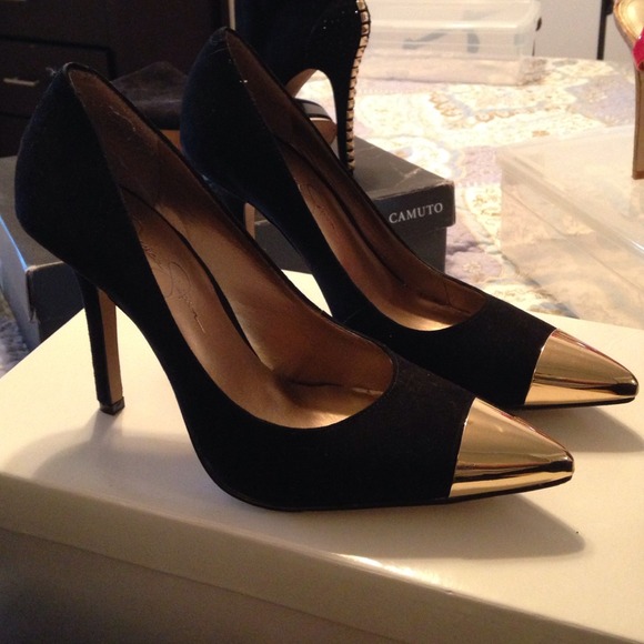 Jessica Simpson heel size 7