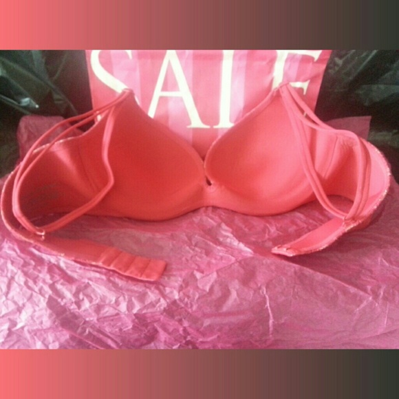 SOLD 🎀 VS Angels Secret Embrace Bra 32B - Picture 2 of 3