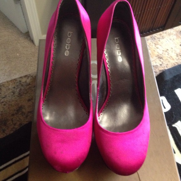 Bebe fuschia heels worn twice!!!with box