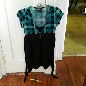 Plaid &black tunic
