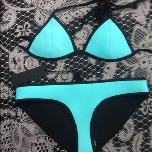 Triangl Bikini in Santa Rosa Splash