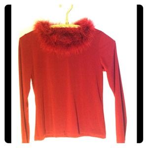 Maroon red, small Chico, boa neckline