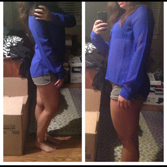 ✖️SOLD✖️ Sheer Royal Blue Blouse with Open - Picture 3 of 3