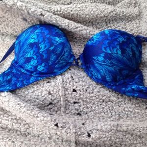 Victoria Secret Miraculous push up Blue Bra