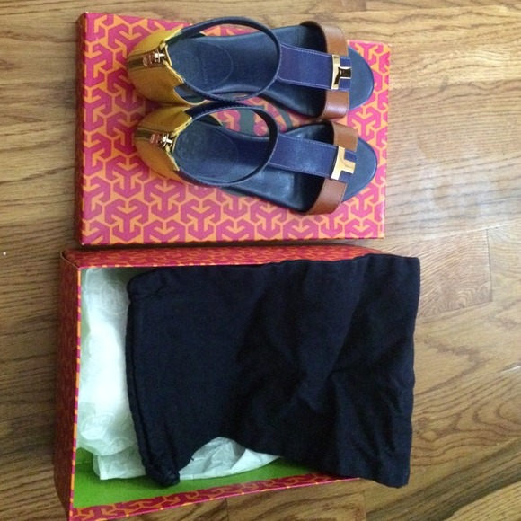 Casey Tory Burch Sandals - Picture 4 of 4