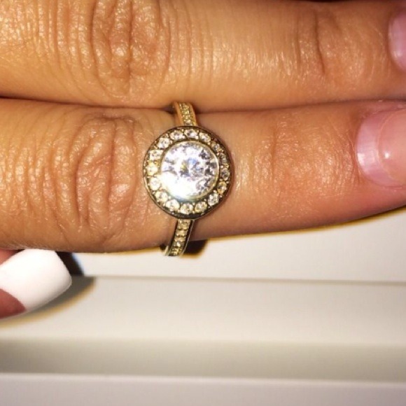 Swarovski Ring, NO TRADES!