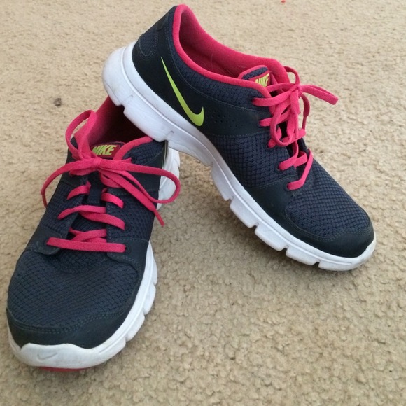 Nike Free Runs🙌