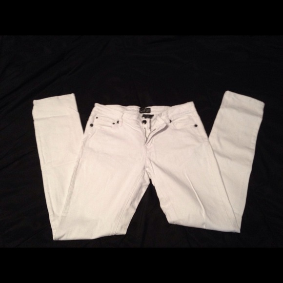 Denim White Skinny Jeans - Picture 2 of 2