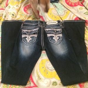 🚫hold🚫Rock revival jeans