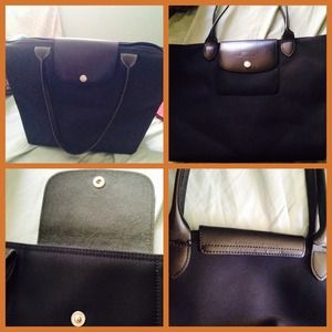 Small tote black longchamp
